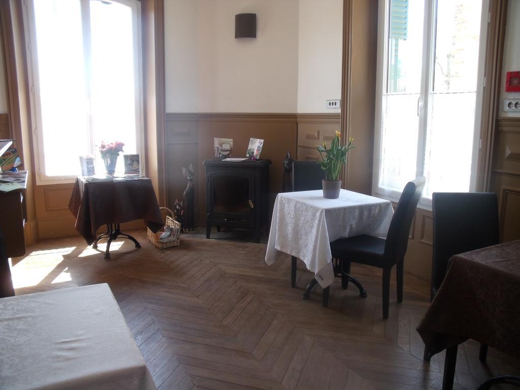 Pensjonat Le Domaine Des Tuileries Salins Zewnętrze zdjęcie